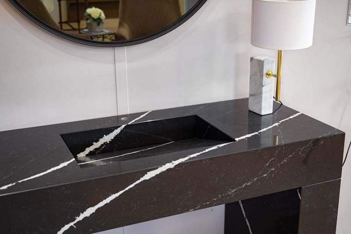 Vasque douche marbre Lacroix-Saint-Ouen