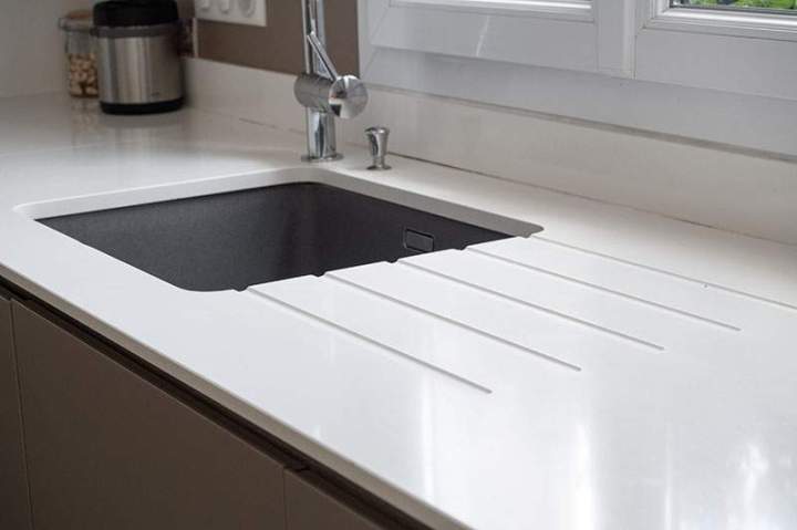 Evier marbre Lacroix-Saint-Ouen