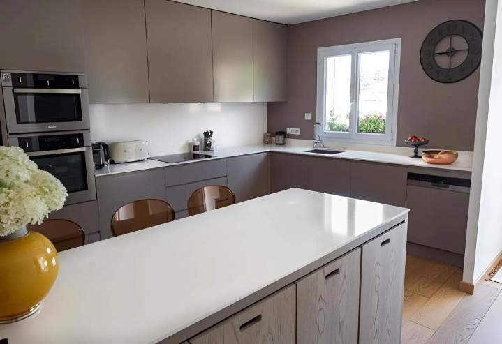 Cuisine en marbre Lacroix-Saint-Ouen